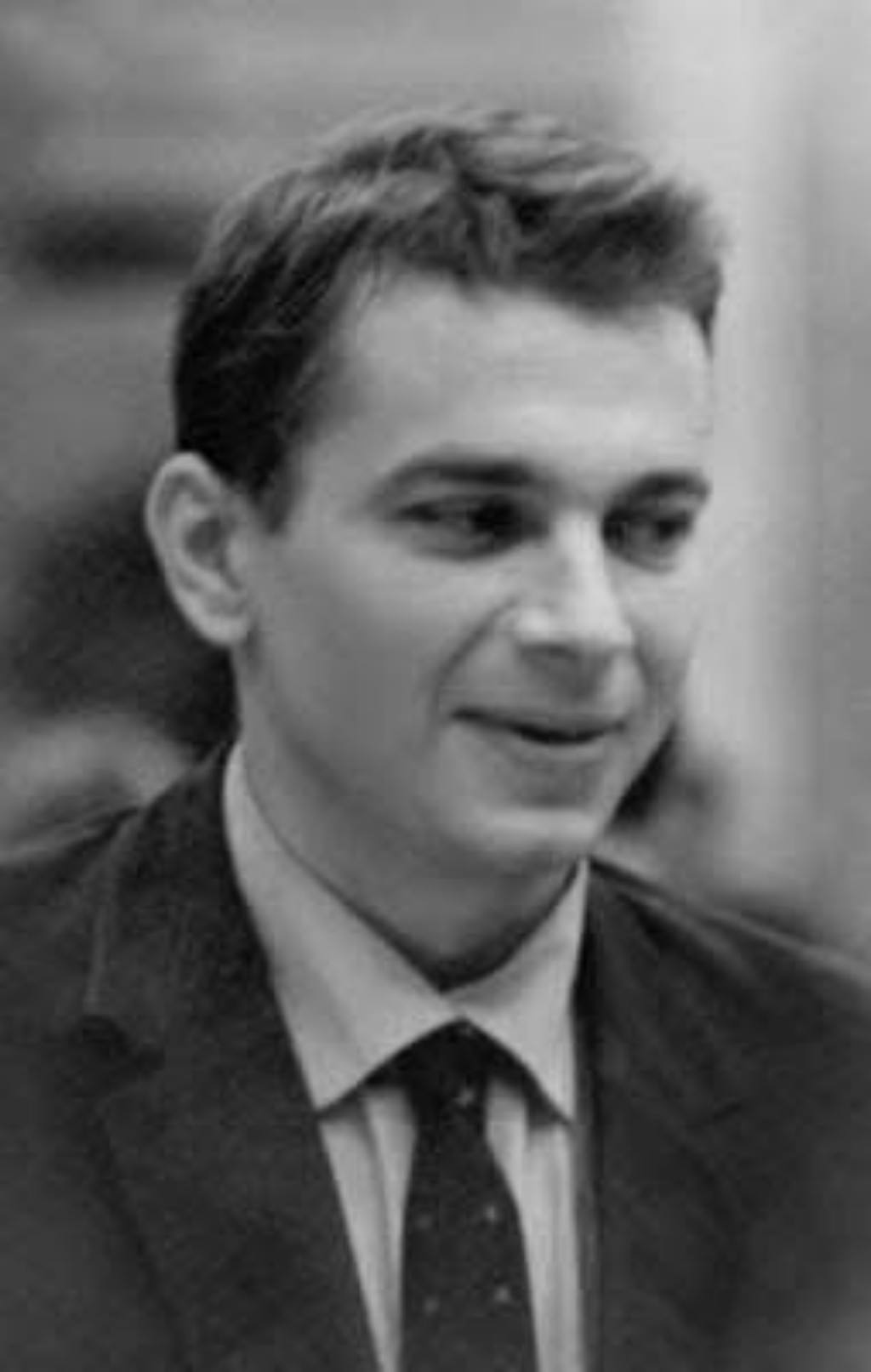 Ceva rar. Două poze cu Nichita Stănescu când era tânăr și una de mai târziu, în Ceva rar. Două poze cu Nichita Stănescu când era tânăr și una de mai târziu, în